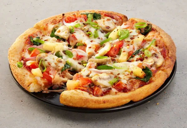 Mini Spicy Veg Supreme Pizza (Domino's)